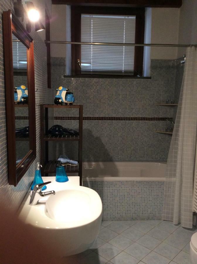 Borghello 2Level Airport Apartment แบร์กาโม ภายนอก รูปภาพ