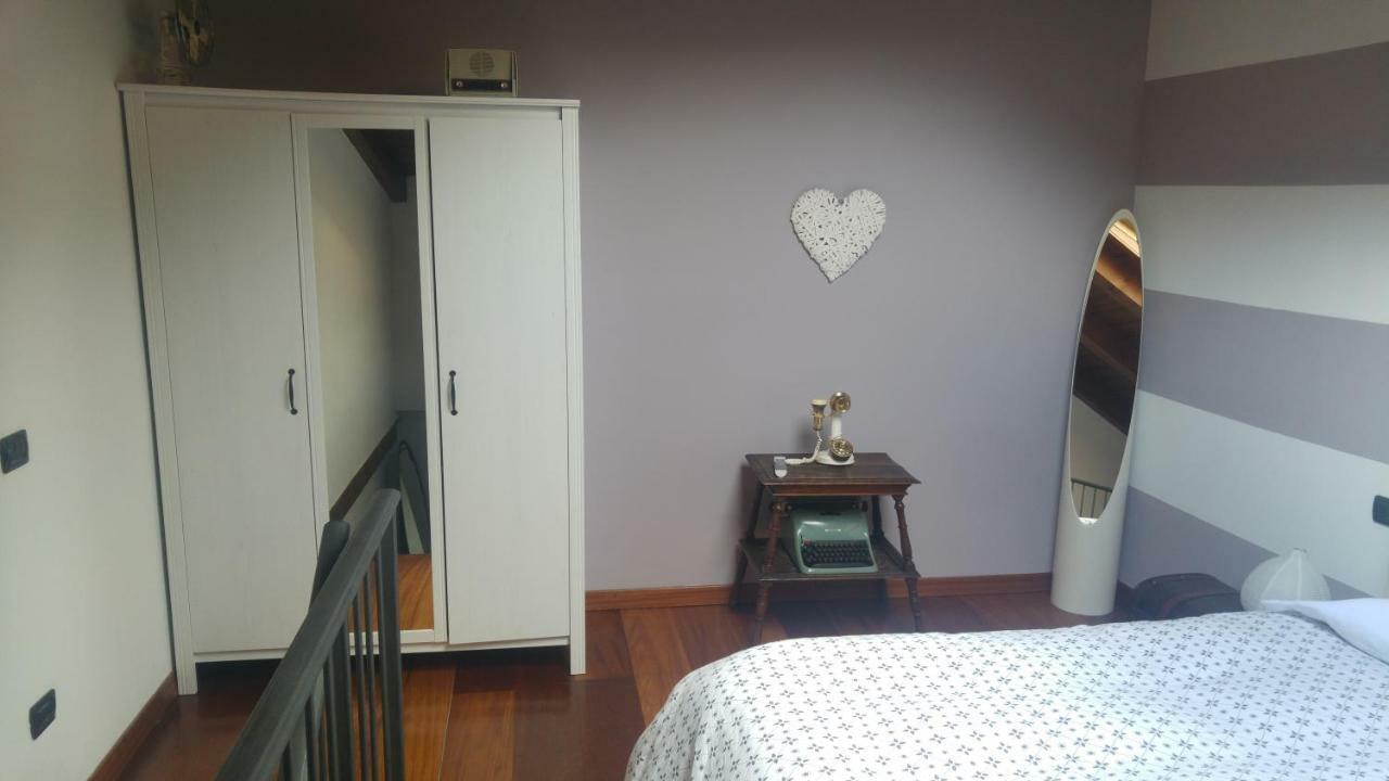 Borghello 2Level Airport Apartment แบร์กาโม ภายนอก รูปภาพ